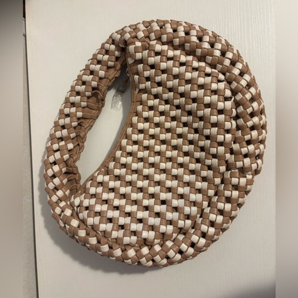 Sincerely Jules woven beige and white hobo bag NWOT